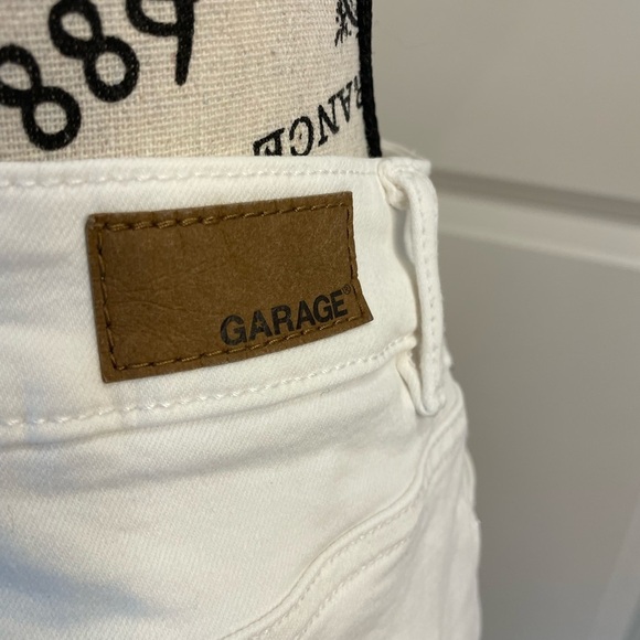 Garage White Denim Skirt Size Small - Picture 3 of 9